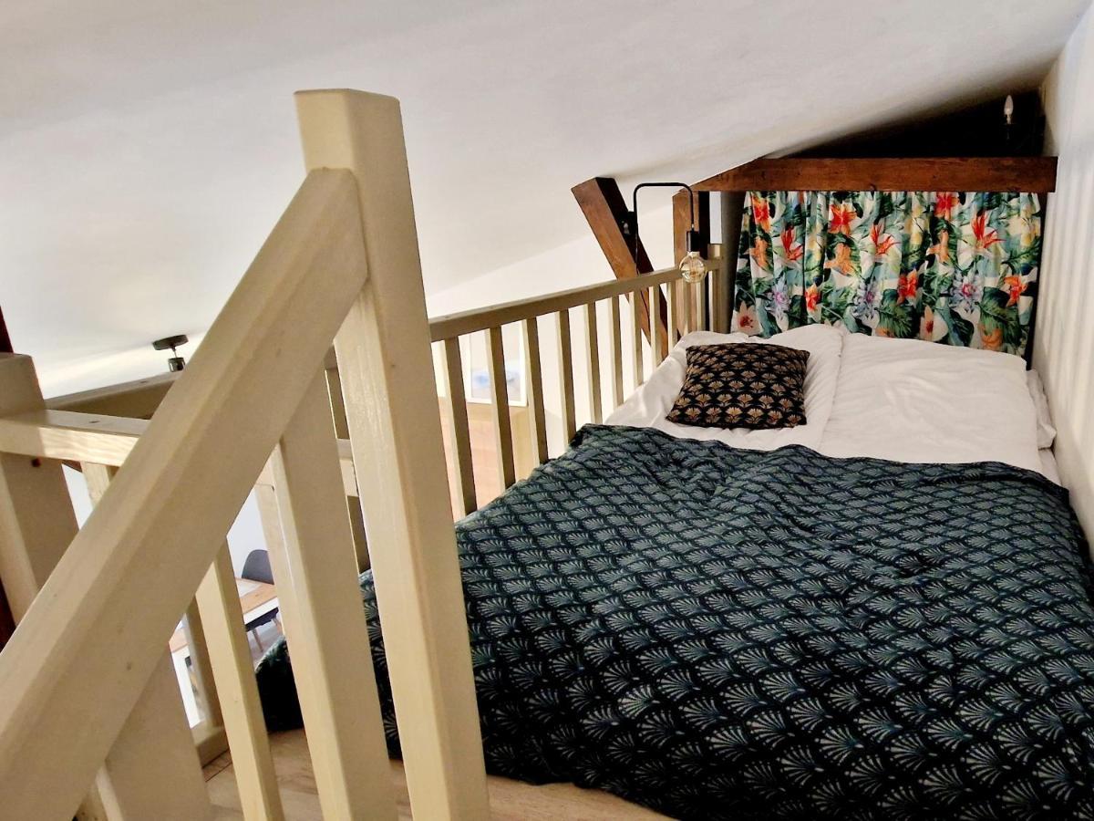 Attic Room Ełk Exteriör bild